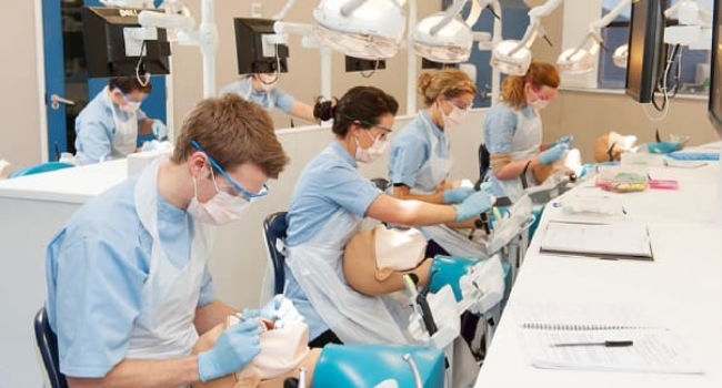 تحصیل دندانپزشکی در قبرس 2023 | شرایط و مدارک | letsgouni
