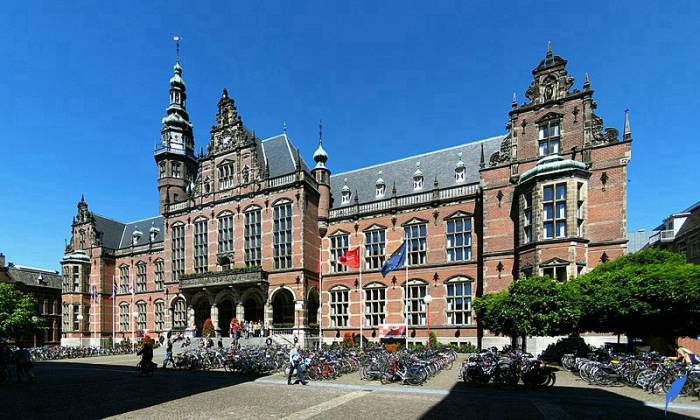 دانشگاه خرونینگن یکی از بهترین دانشگاه های هلند است.