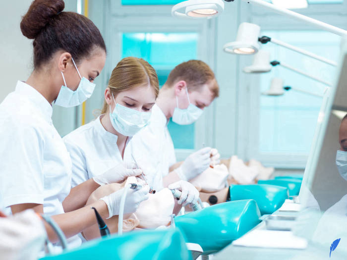 تحصیل دندانپزشکی در دانشگاه های کانادا نیاز به شرکت در آزمون ورودی دارد.