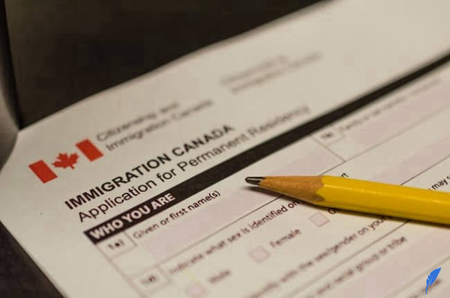 تمدید اقامت کارت pr کانادا
