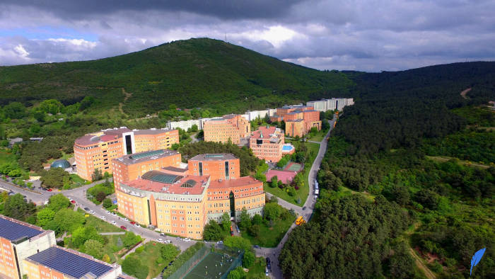 دانشگاه یدی تپه استانبول یکی از دانشگاه های ترکیه در بخش خصوصی است.
