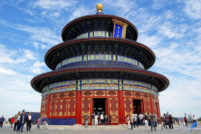 معبد بهشت یکی از جذاب ترین جاذبه های گردشگری چین و پکن محسوب می شود.