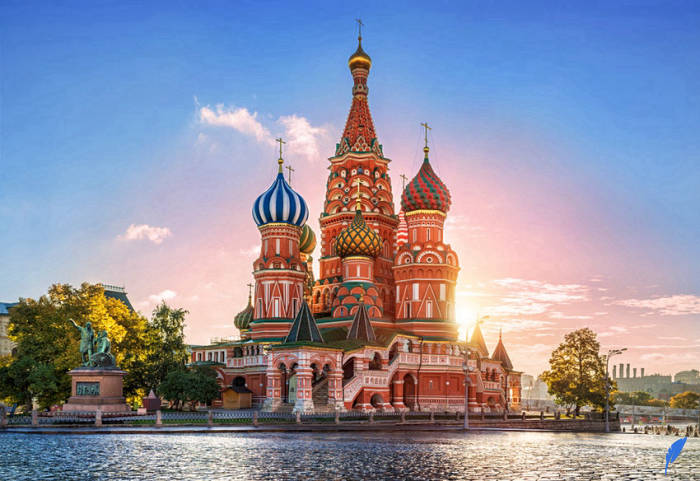 میدان سرخ یکی از جاذبه های مشهور گردشگری شهر مسکو است.