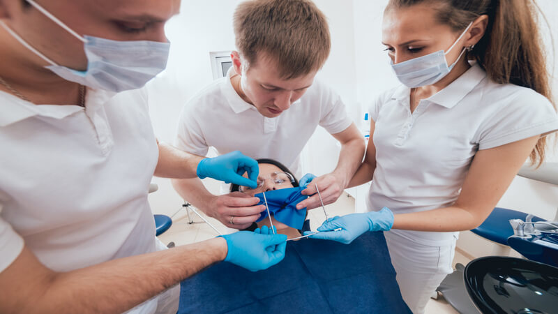 تخصص دندانپزشکی در روسیه